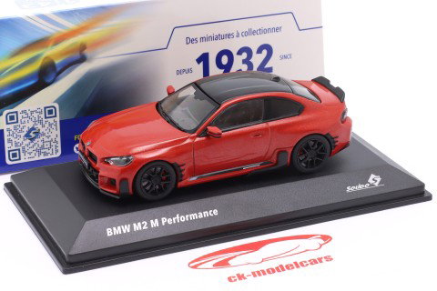 BMW M2 M Performance (G87) Ano de construção 2023 vermelho 1:43 Solido