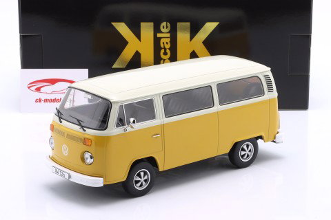 Volkswagen VW T2b Bus mit Fuchs Felgen Baujahr 1972 gelb / weiß 1:18 KK-Scale