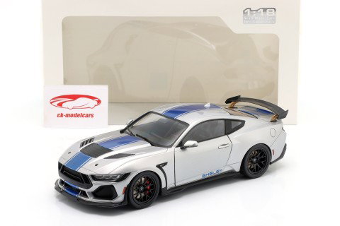 Ford Shelby Mustang Super Snake Byggeår 2025 sølvgrå metallisk 1:18 Solido