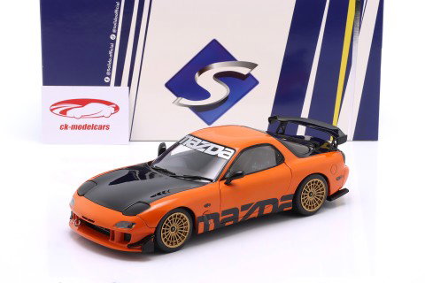 Mazda RX-7 Taper RS (FD3S) Année de construction 1999 orange / noir 1:18 Solido