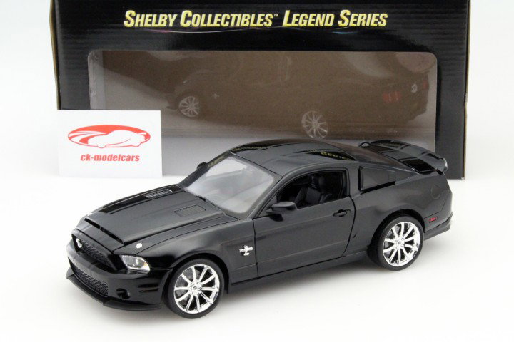 Shelby GT 500 Super Snake år 2010 sort 1:18 Shelby Collectibles