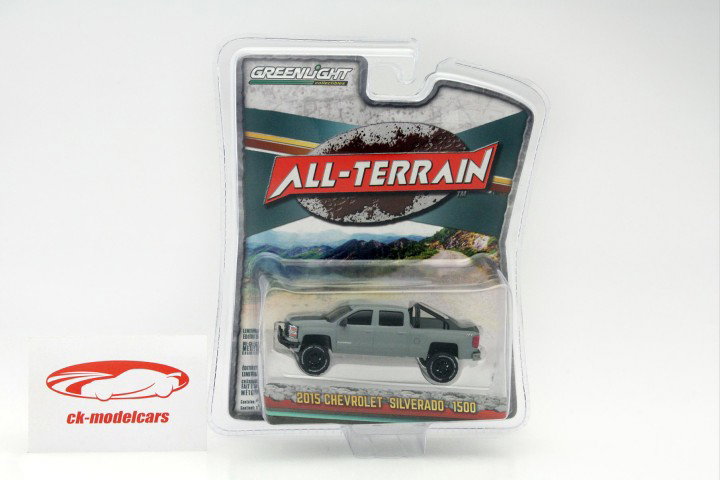 Chevrolet Silverado 1500 Year 2015 gray 1:64 Greenlight