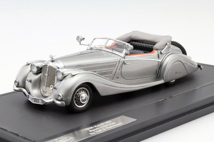 Horch 853 Sport Cabriolet Year 1938 silver 1:43 Matrix