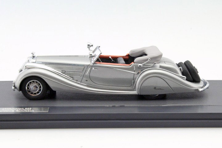 Horch 853 Sport Cabriolet Year 1938 silver 1:43 Matrix