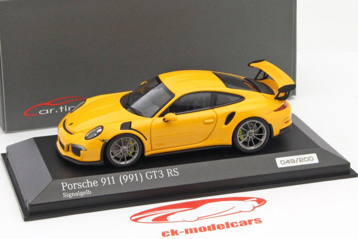 Porsche 911 (991) GT3 RS signal yellow 1:43 Minichamps