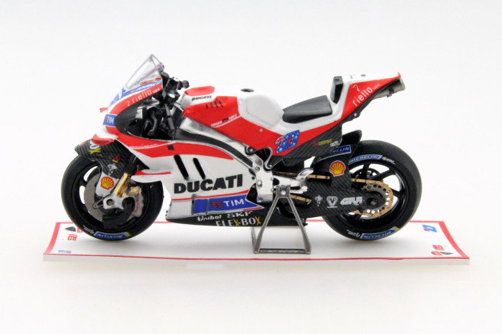 Casey Stoner Ducati Desmo16 GP #27 MotoGP 2016 test Austria 1:43 Spark