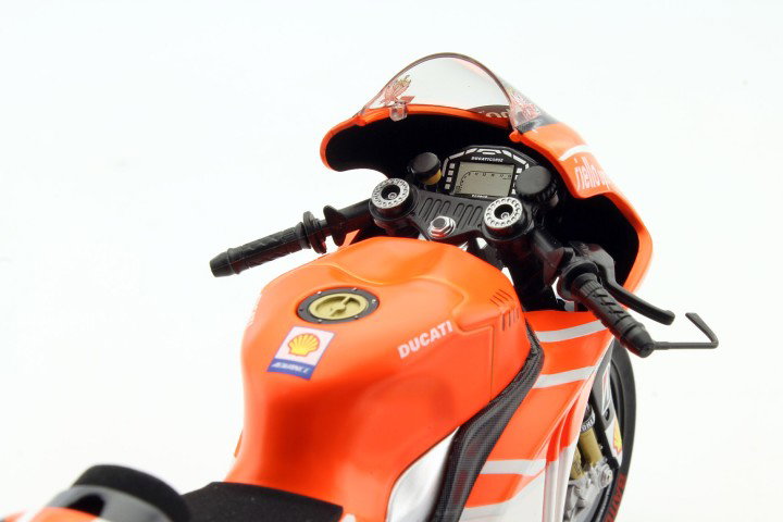 Nicky Hayden Ducati Desmosedici GP13 #69 MotoGP 2013 1:12 Minichamps