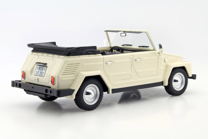Volkswagen VW 181 white 1:18 Cult Scale