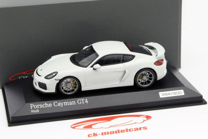 Porsche Cayman GT4 white 1:43 Minichamps