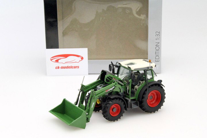Fendt 211 Vario met voorladers groen 1:32 Schuco
