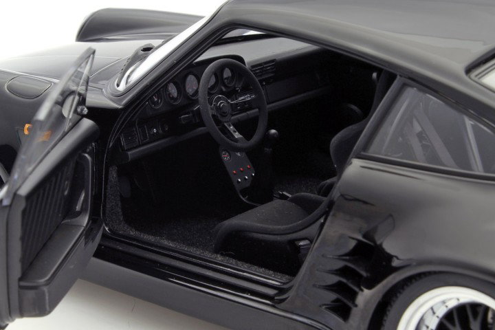 Porsche 911 (930) Turbo Wangan Midnight noir 1:18 AUTOart