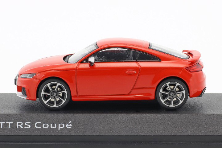 Audi TT RS Coupe catalunya red 1:43 iScale