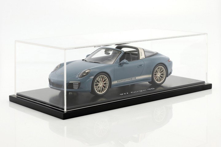 Porsche 911 (991 II) Targa 4S aetna blue with showcase 1:18 Spark