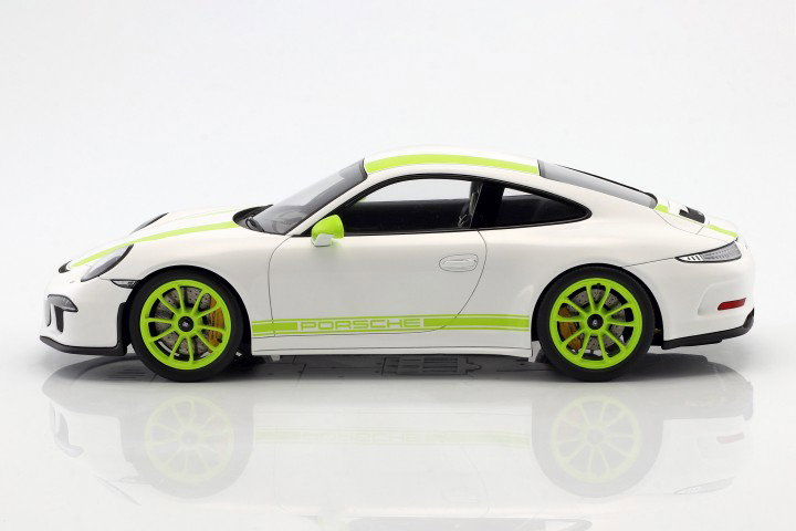 Porsche 911 (991) R year 2016 white / green with showcase 1:18 Spark