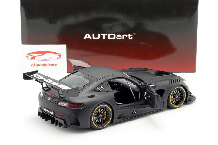 Mercedes-Benz AMG GT3 Plain Body Version 2015 black 1:18 AUTOart