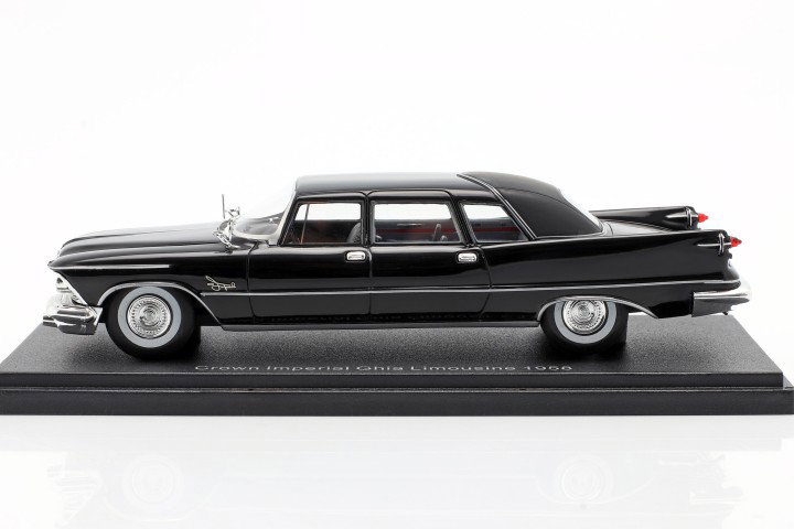 Imperial Crown Ghia Limousine Year 1958 black 1:43 Neo