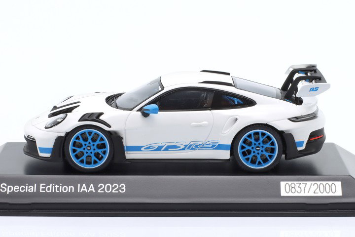 Porsche 911 (992) GT3 RS Speciaal editie IAA 2023 wit 1:43 Spark