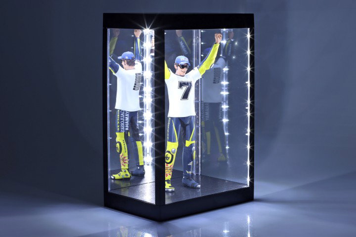 Einzelvitrine mit LED-Beleuchtung und Spiegel für Figuren Maßstab 1:6 schwarz Triple9