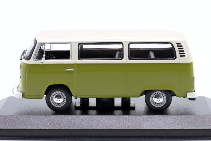 Volkswagen VW T2 Bus Byggeår 1972 grøn / hvid 1:43 Minichamps
