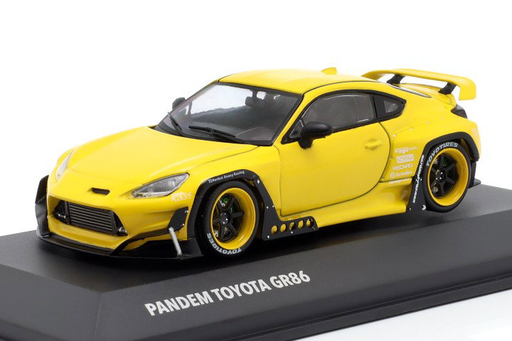 Toyota GR86 Pandem Rocket Bunny желтый 1:43 Solido