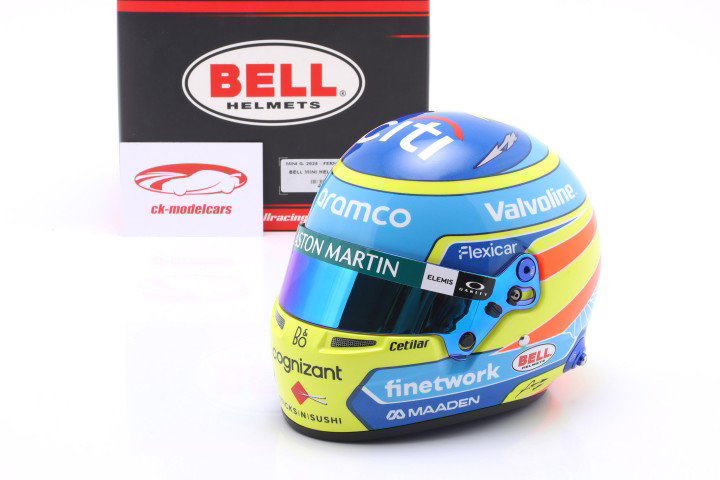 Fernando Alonso #14 Aston Martin Aramco formel 1 2025 hjelm 1:2 Bell
