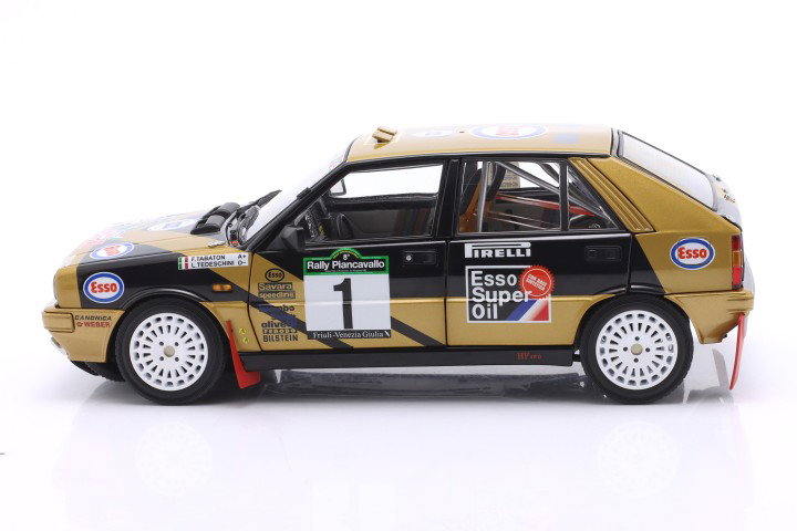 Lancia Delta HF 4WD #1 Winner Rallye Piancavallo 1987 Tabaton, Tedeschini 1:18 Kyosho