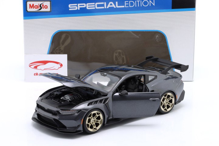 Ford Mustang GTD 建設年 2025 グレー メタリック 1:18 Maisto