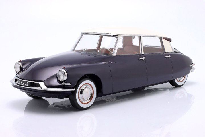 Citroen DS19 Byggeår 1955 violet / beige 1:12 Norev
