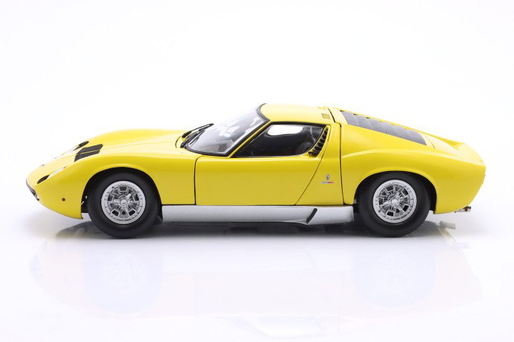 Lamborghini Miura P400 Année de construction 1968 jaune 1:18 Kyosho