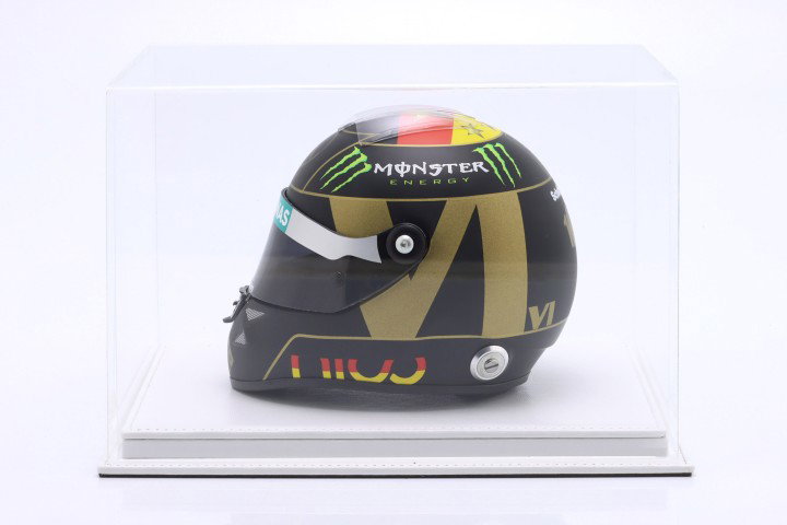 Haute qualité Vitrine en acrylique Mulhouse avec blanc Socle en cuir pour Casques 1:2 Atlantic