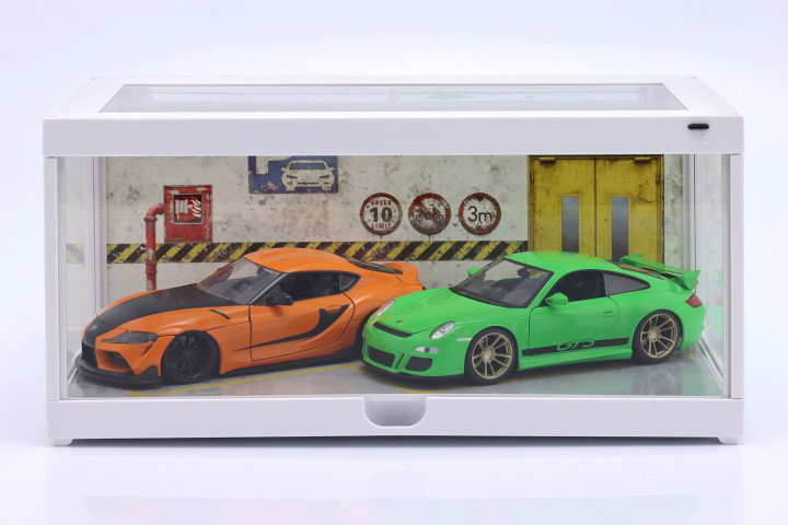 Diorama Vitrine individual branco com Iluminação LED para escala 1:18 / 1:24 Triple9