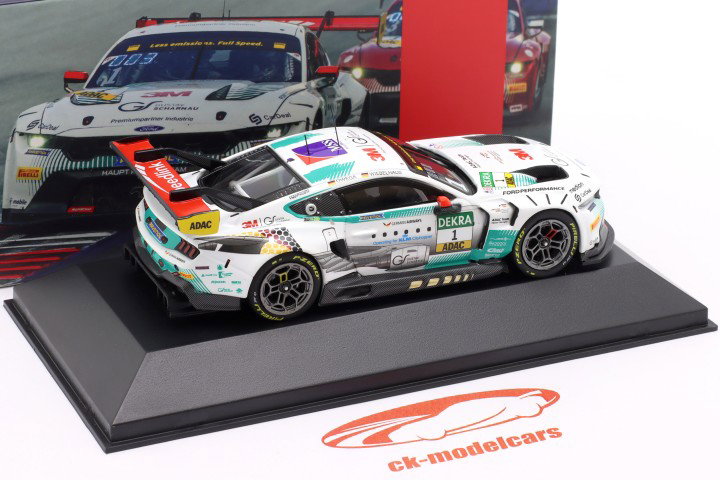 Ford Mustang GT3 #1 ADAC GT Mestres campeão 2025 Owega, Wiebelhaus 1:43 Ixo