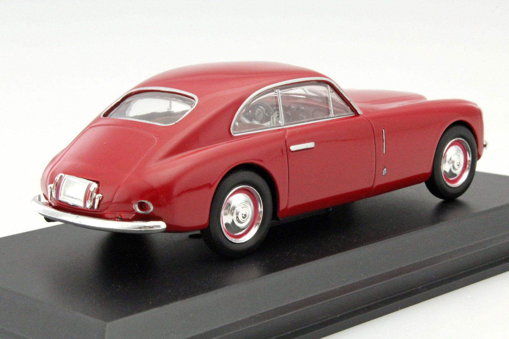 Maserati A6 1500 Pininfarina Year 1949 red 1:43 Leo Models