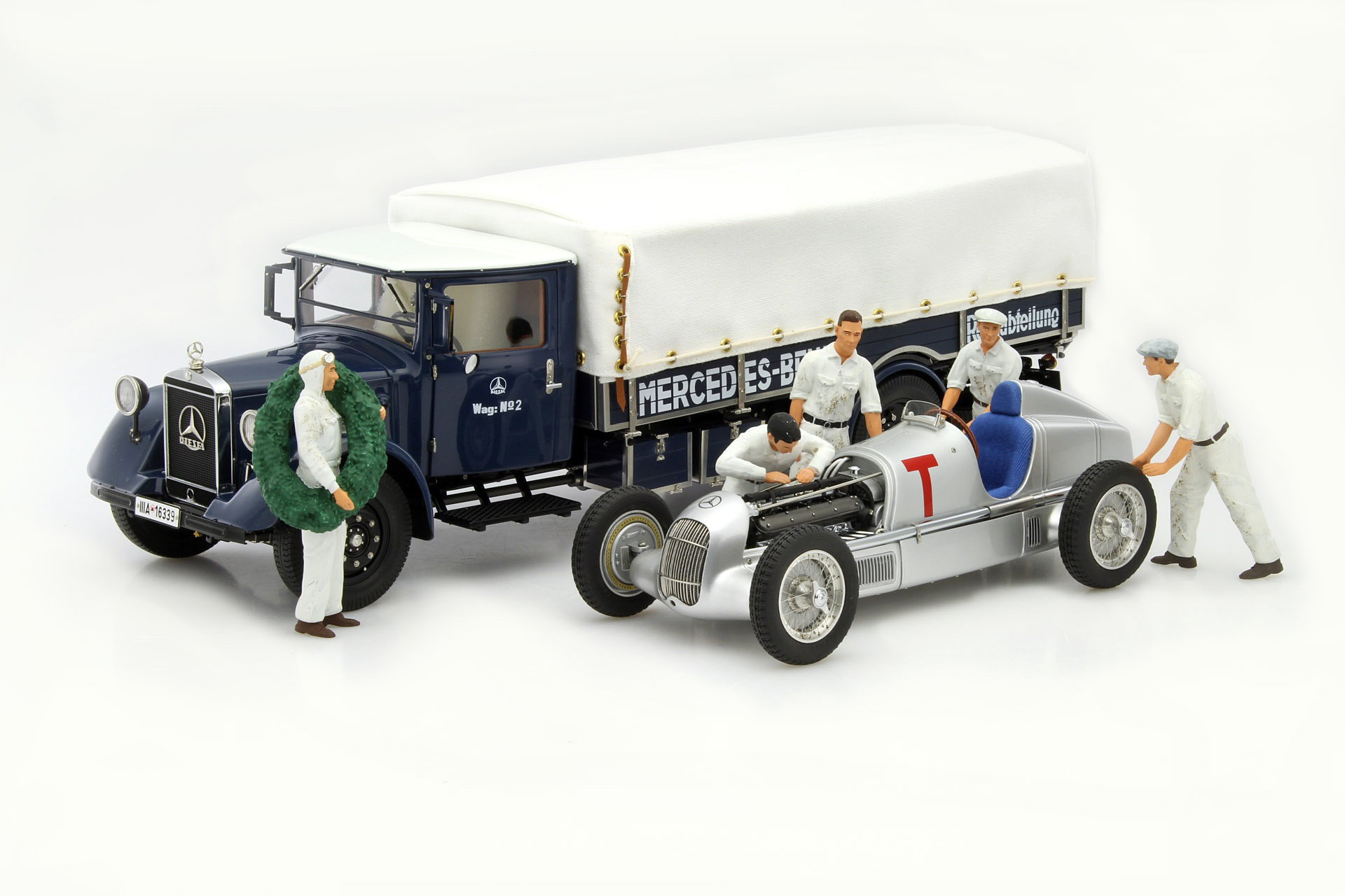 Set: 5x Figutec chiffres Mercedes LKW LO 2750 mit Mercedes W25 T-Car 1:18 CMC