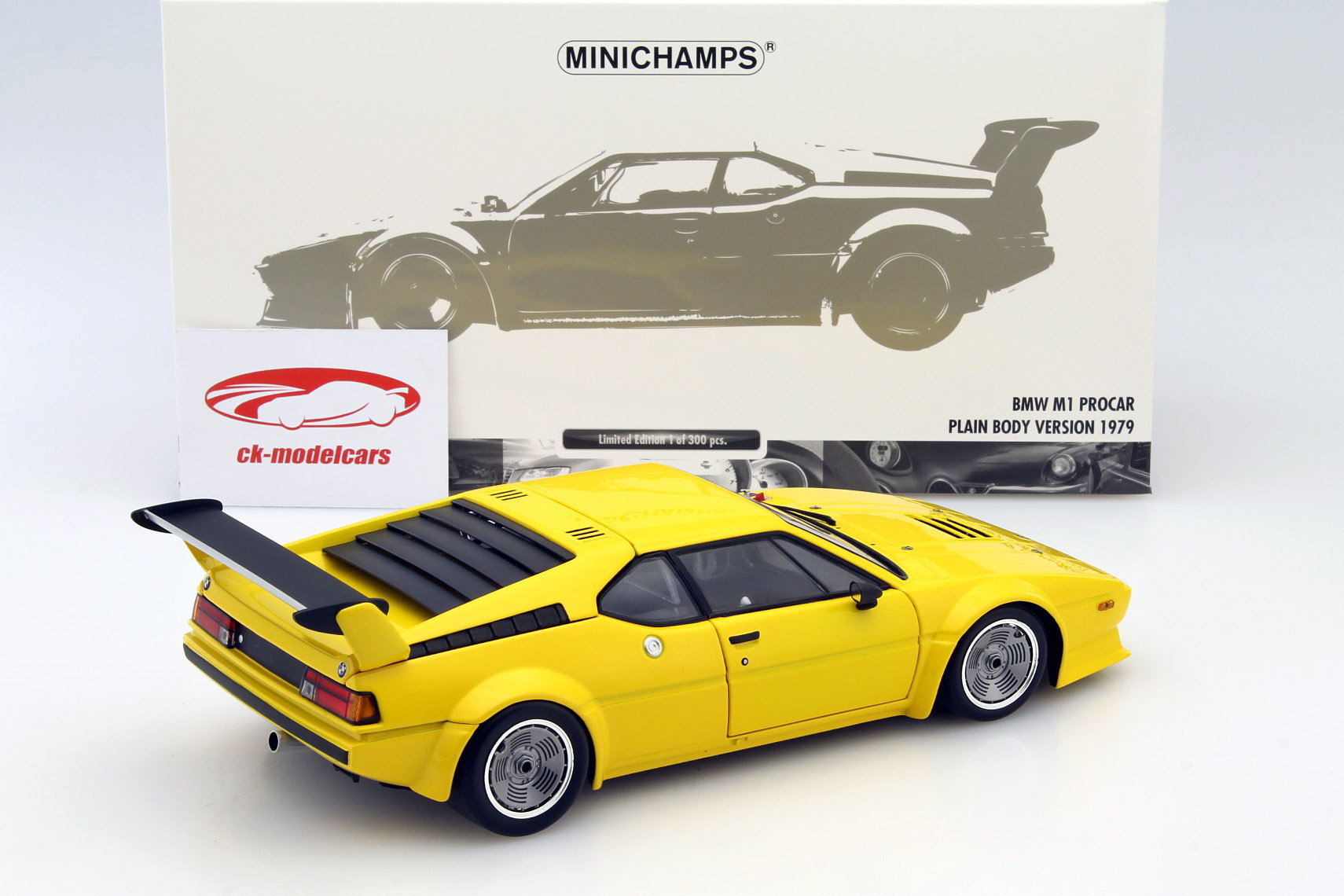 BMW M1 Pro Car Plain Body Version ano 1979 amarelo 1:18 Minichamps