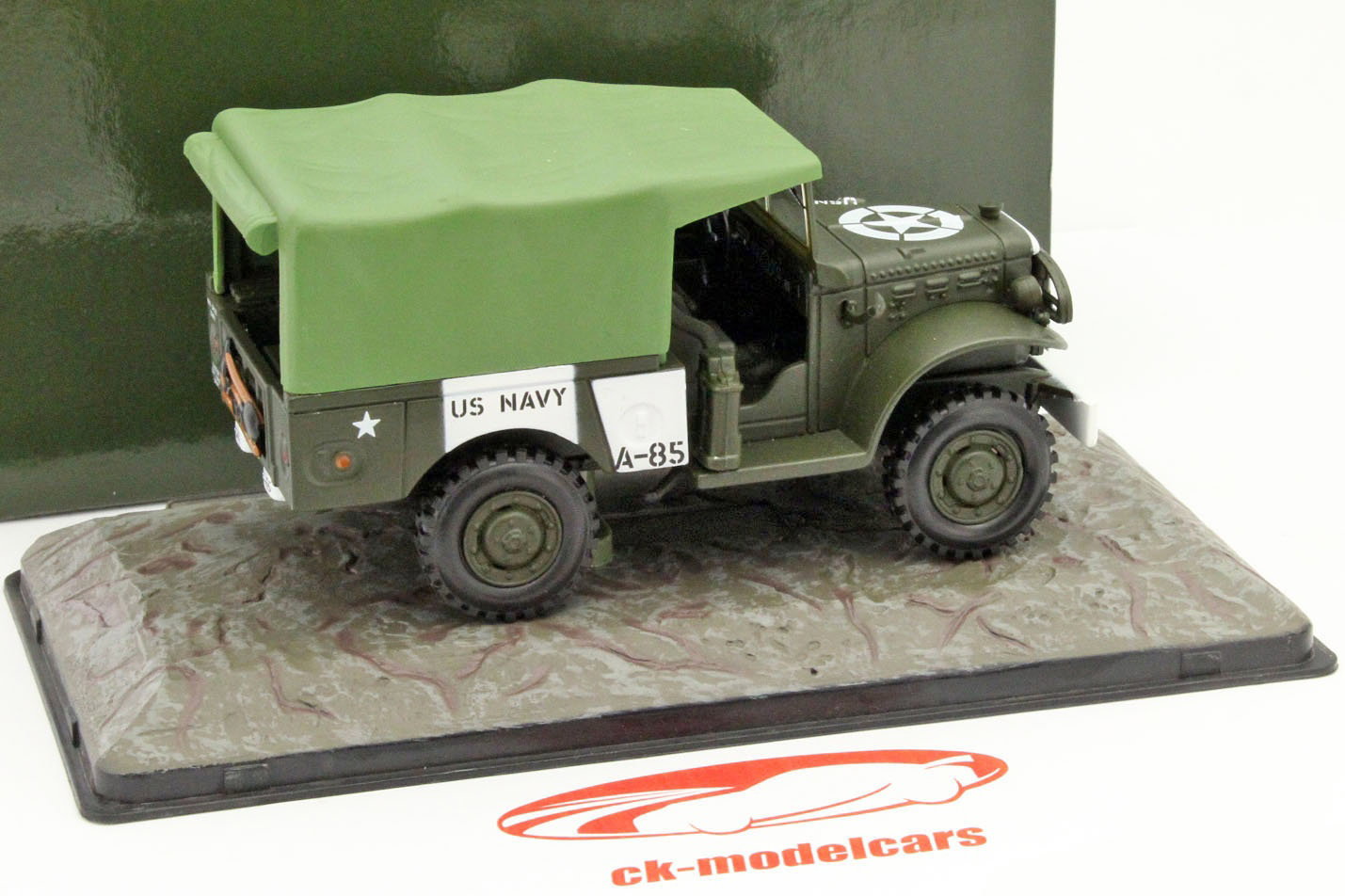 Dodge Truck WC 51 USA 1945 green 1:43 Atlas