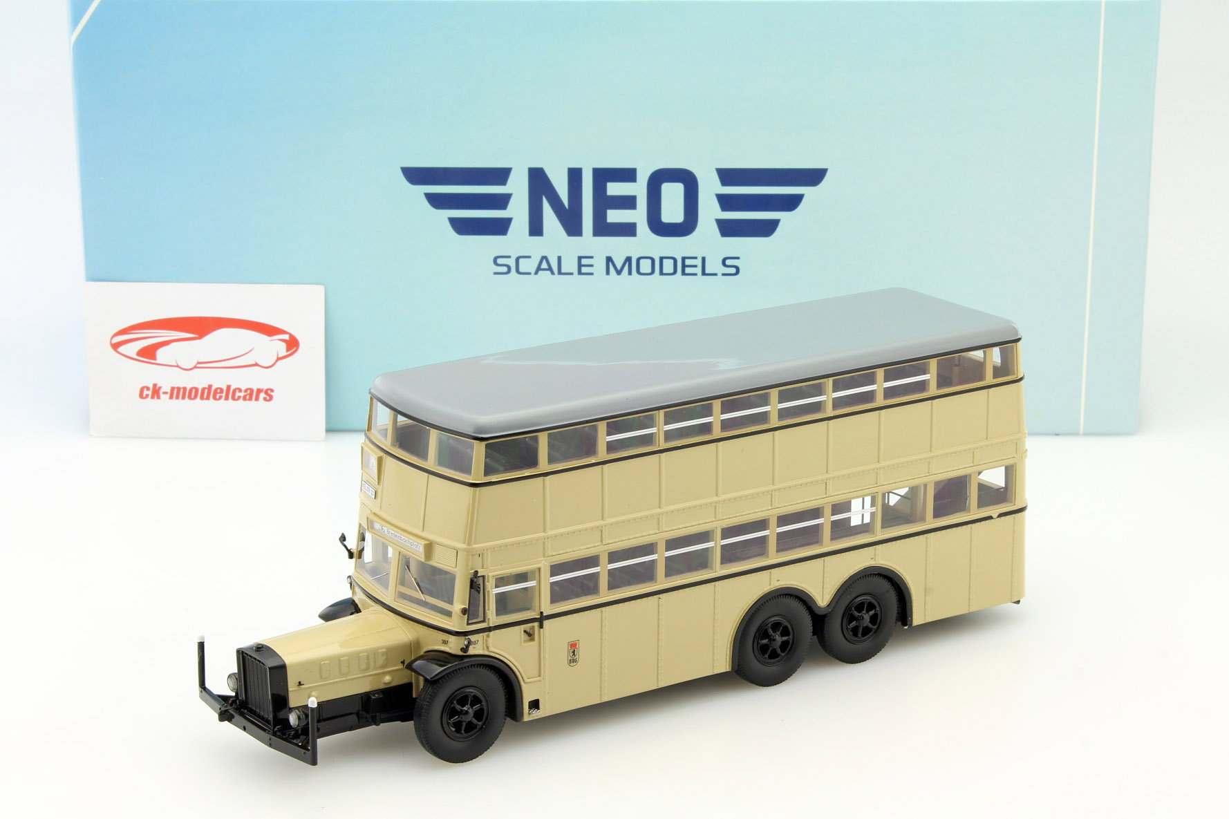 Büssing D38 gray / beige 1:43 Neo