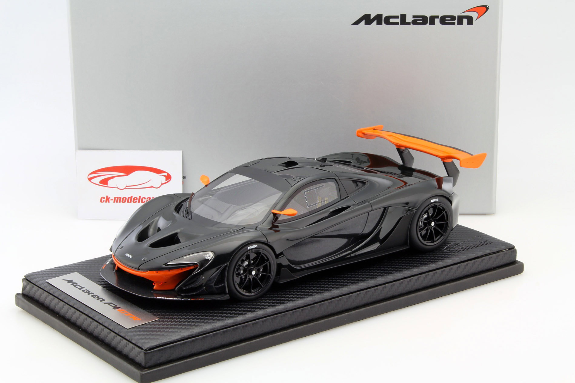 McLaren P1 GTR Construction year 2016 dark green / orange with showcase 1:18 Tecnomodel