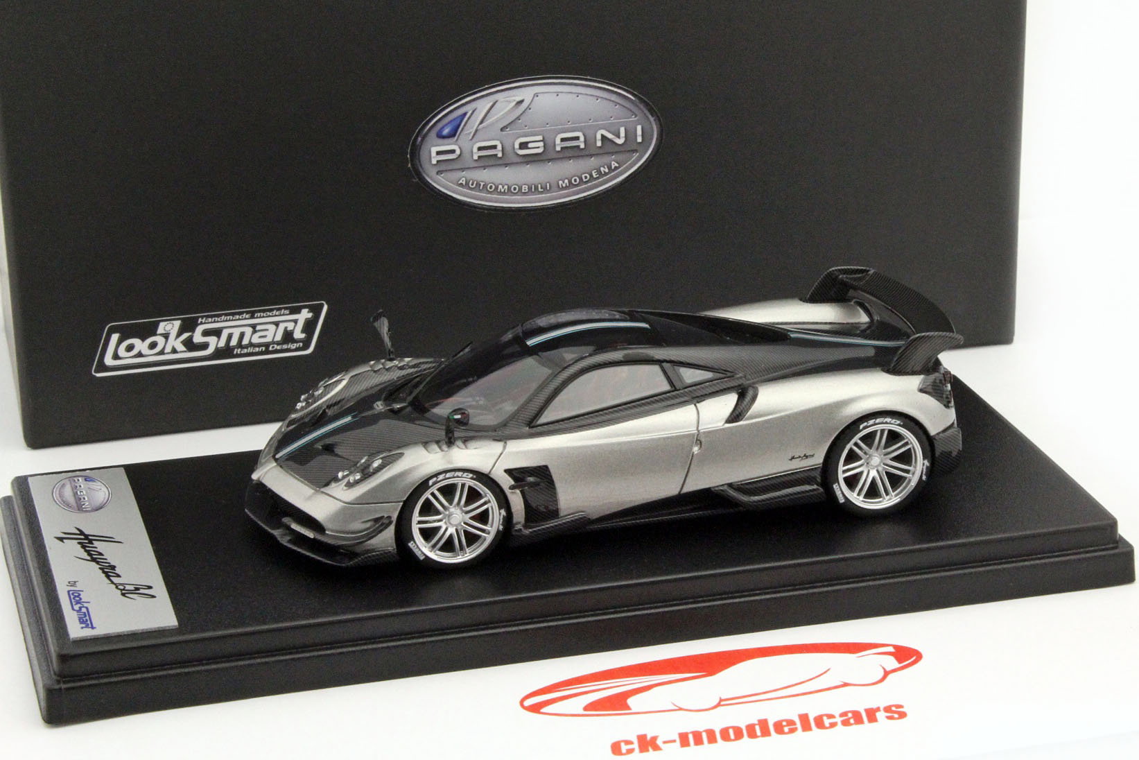 Pagani Huayra BC gray / carboxylic 1:43 LookSmart