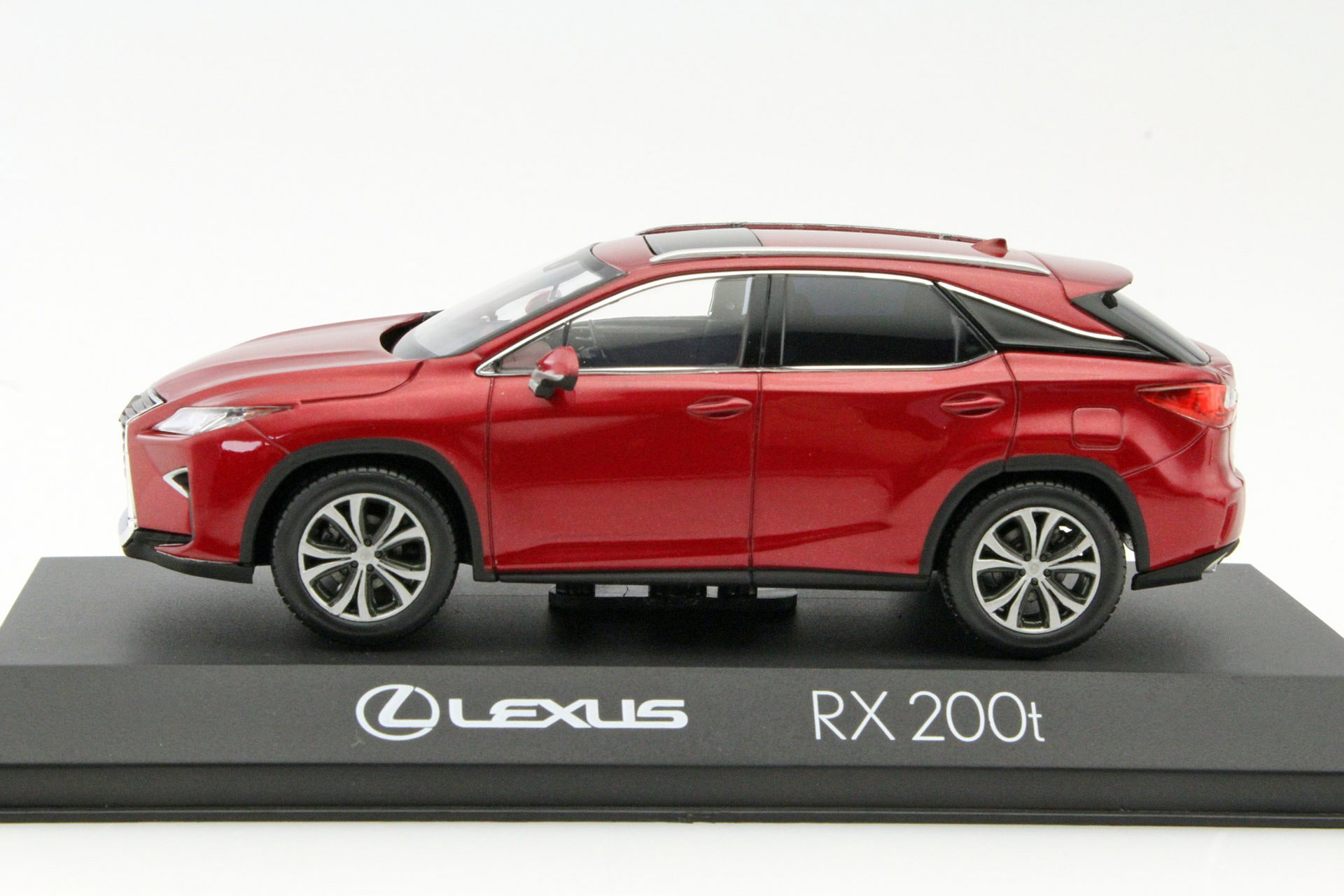 Lexus RX 200t jaar 2016 rood metalen 1:43 Kyosho