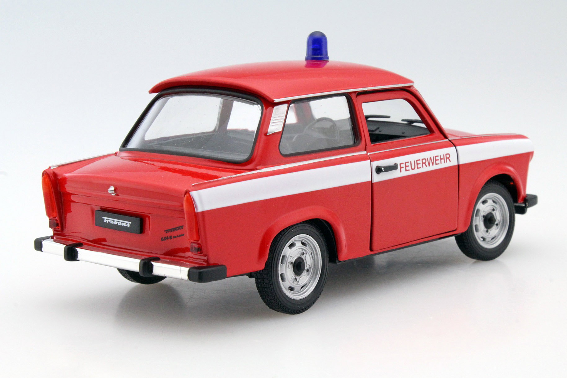 Trabant 601 fire Department red / white 1:24 Welly