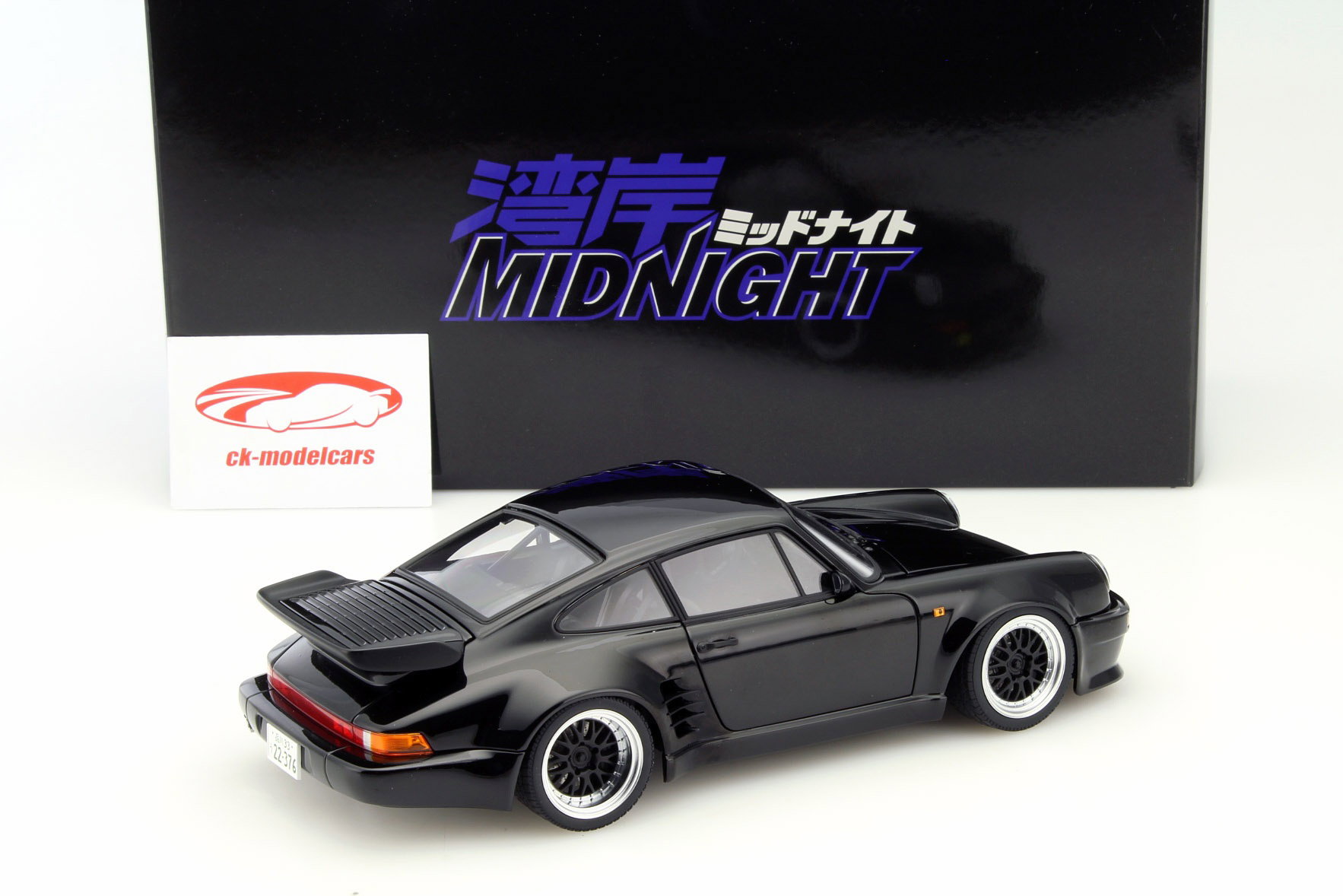 Porsche 911 (930) Turbo Wangan Midnight noir 1:18 AUTOart