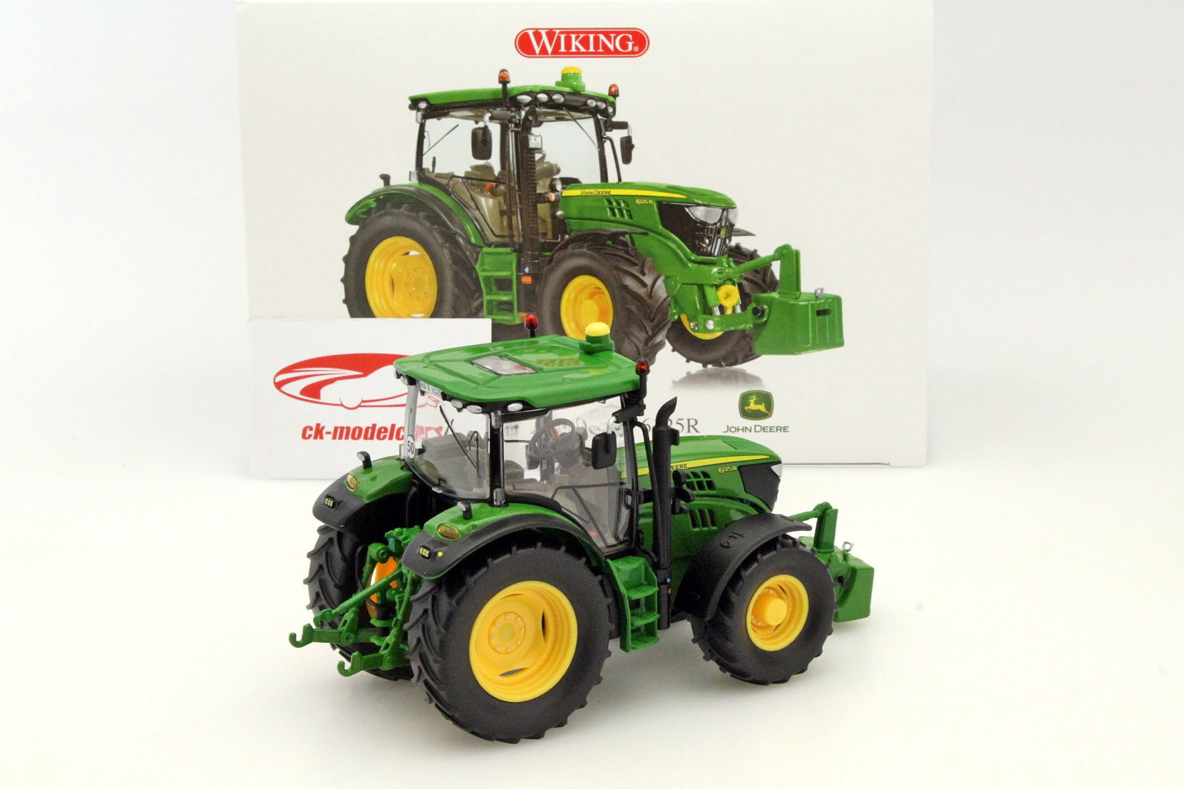 John Deere 6125R tractor green 1:32 Wiking