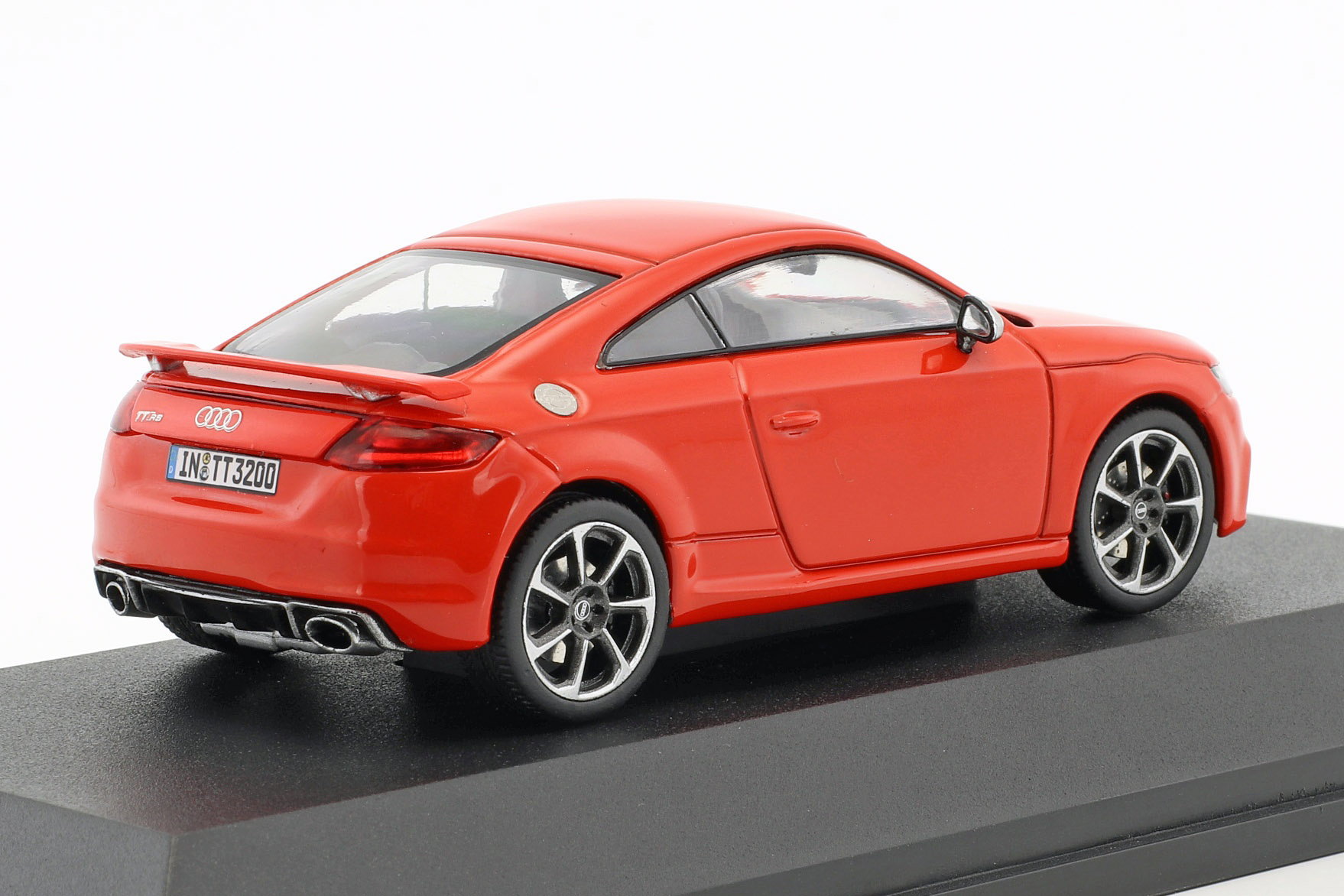 Audi TT RS Coupe catalunya red 1:43 iScale