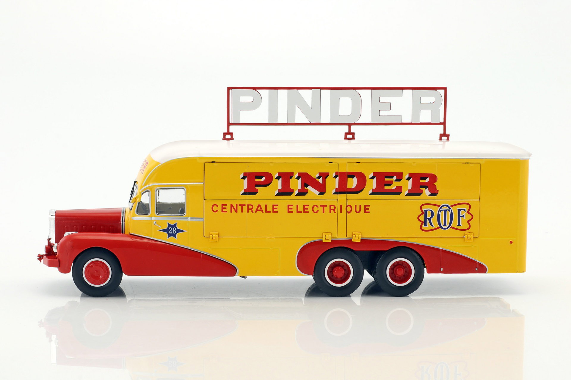 Bernard 28 Electrical Truck Pinder Zirkus Baujahr 1951 gelb / rot 1:43 Direkt Collections