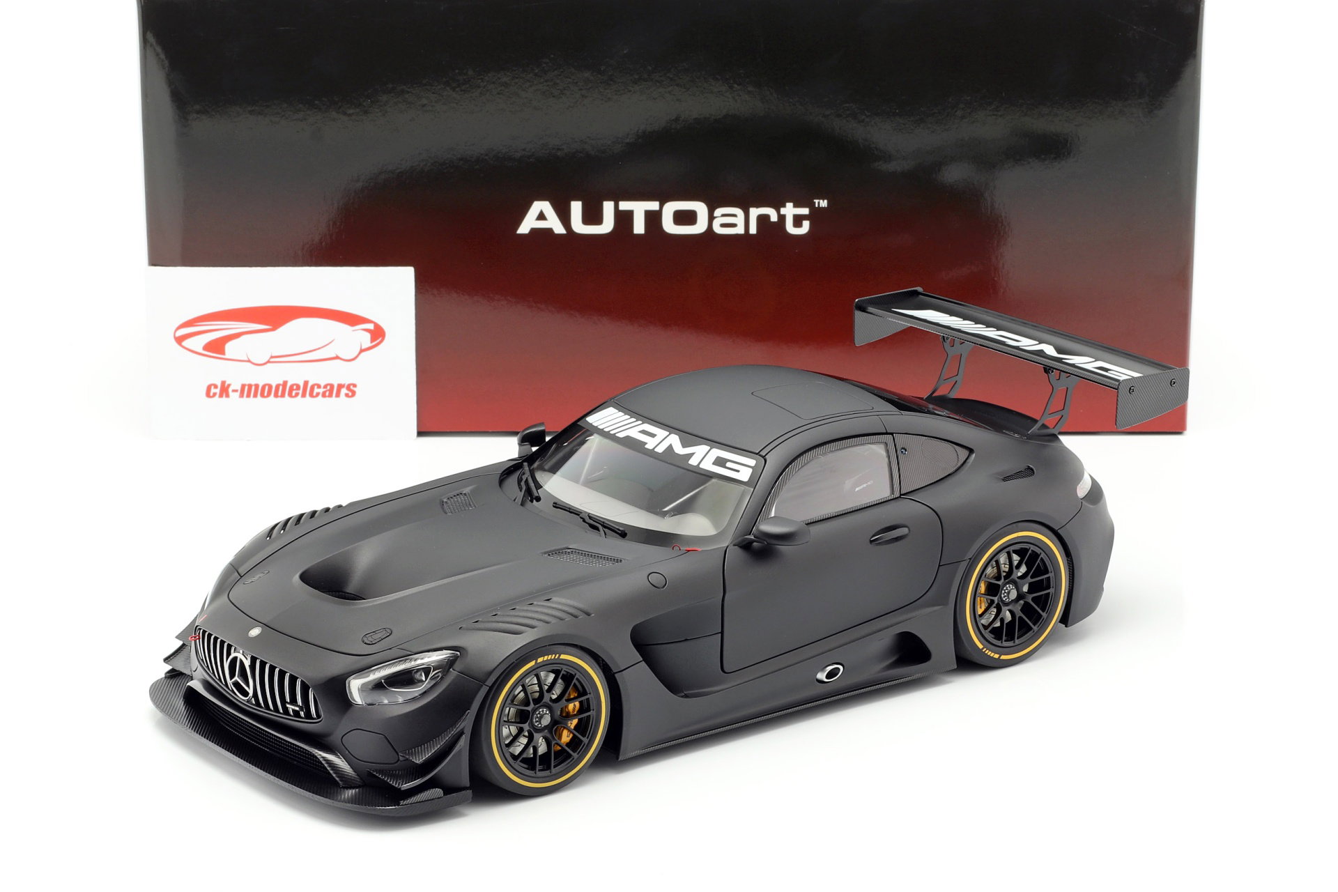 Mercedes-Benz AMG GT3 Plain Body Version 2015 black 1:18 AUTOart