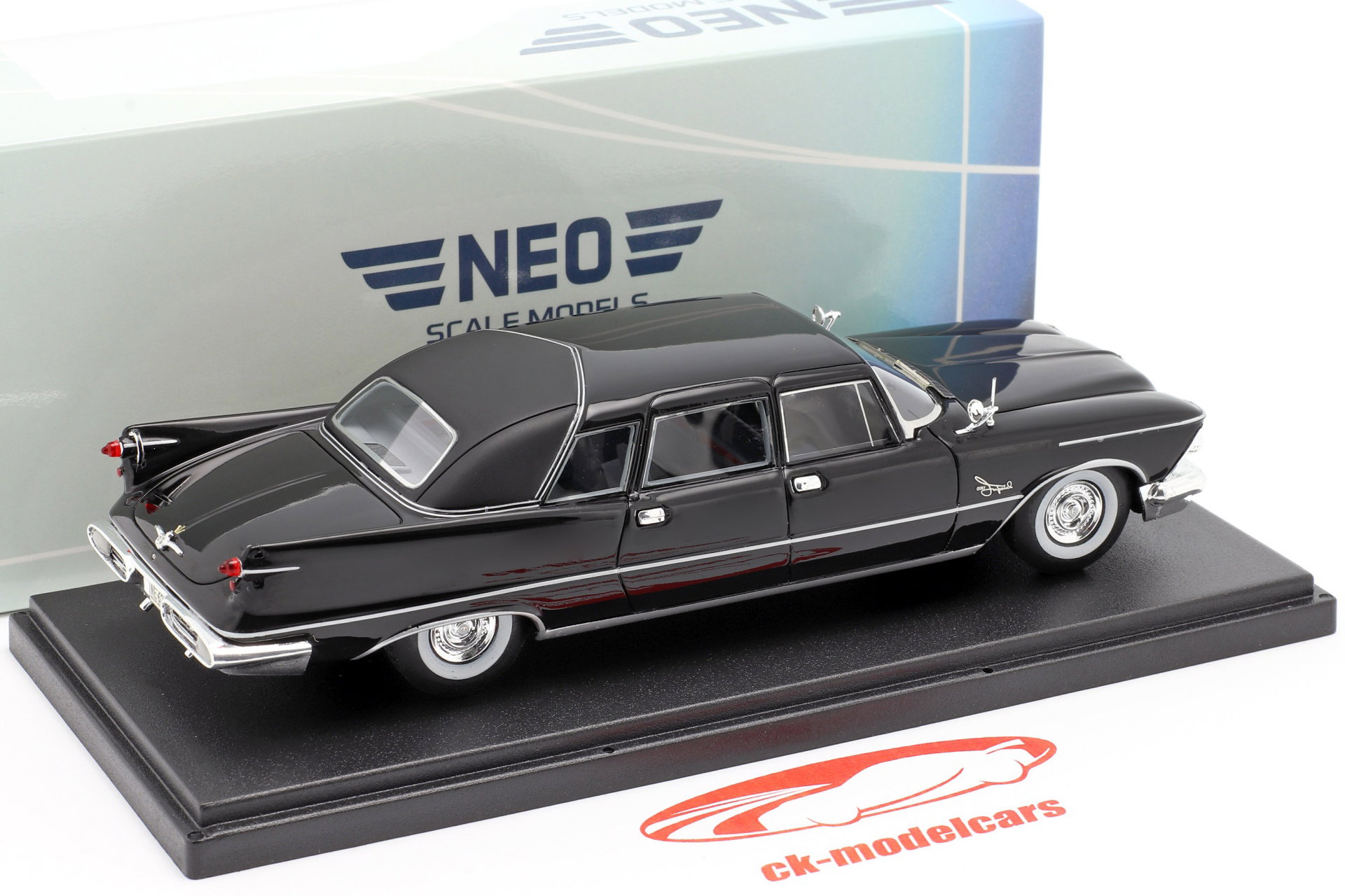 Imperial Crown Ghia Limousine Year 1958 black 1:43 Neo