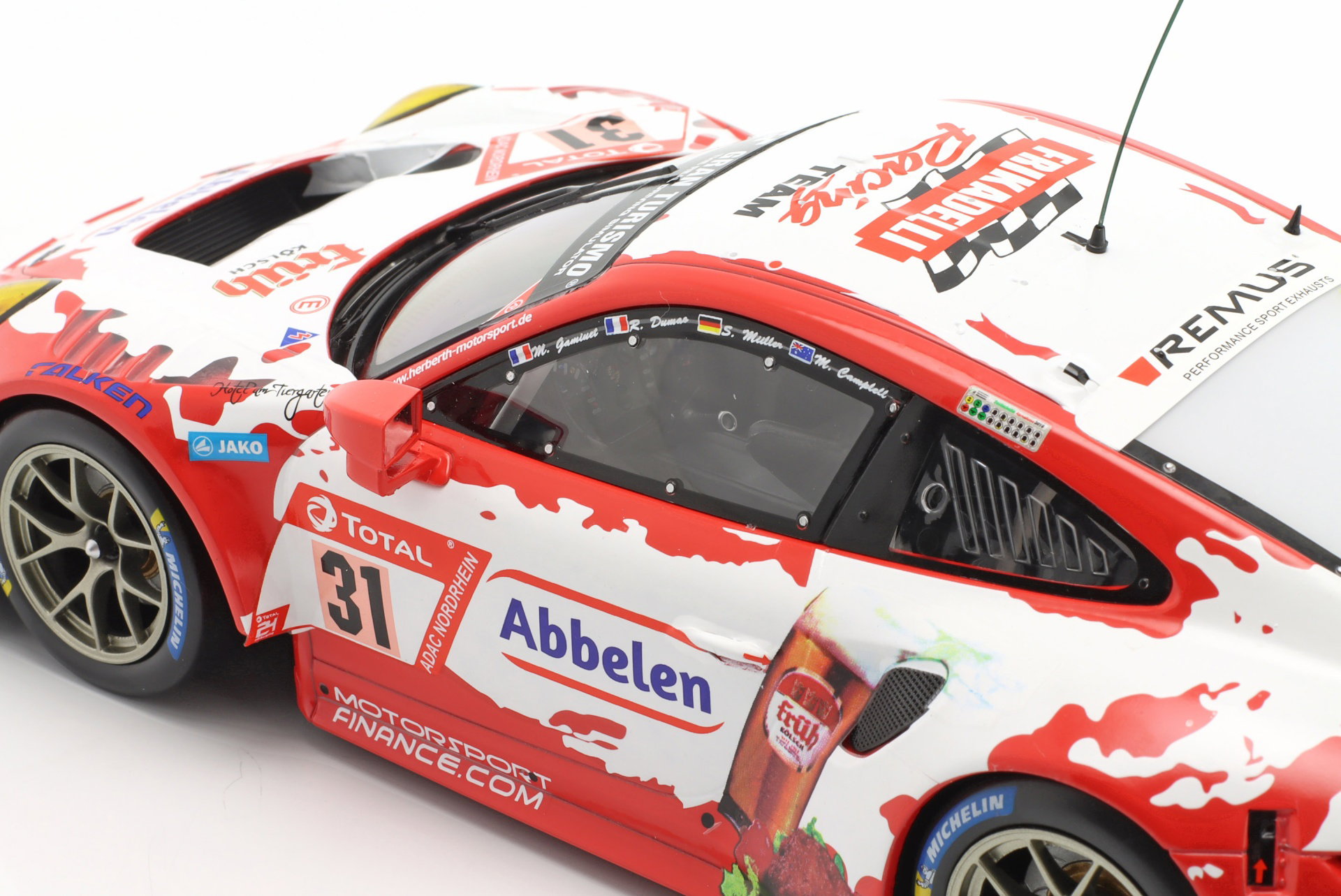 Porsche 911 GT3 R #31 24h Nürburgring 2019 Frikadelli Racing Team 1:18 Ixo