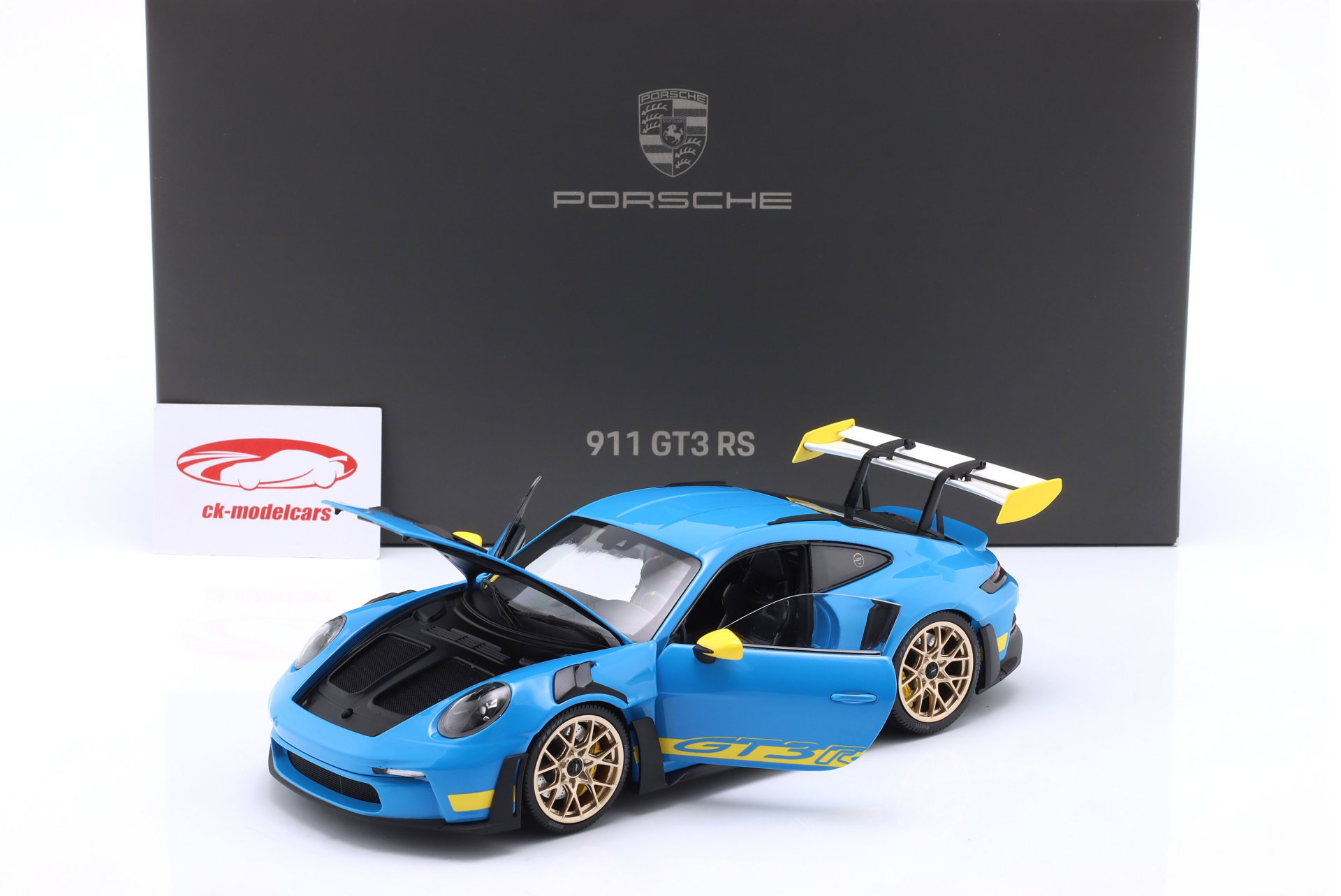 モデル 車 WAP0215110SGT3