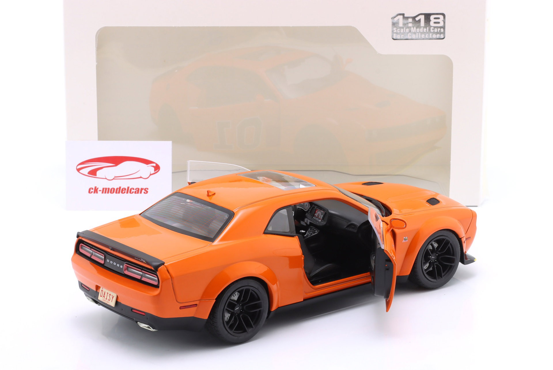 Solido 1:18 Dodge Challenger R/T Scat Pack Widebody #01 Hazzard